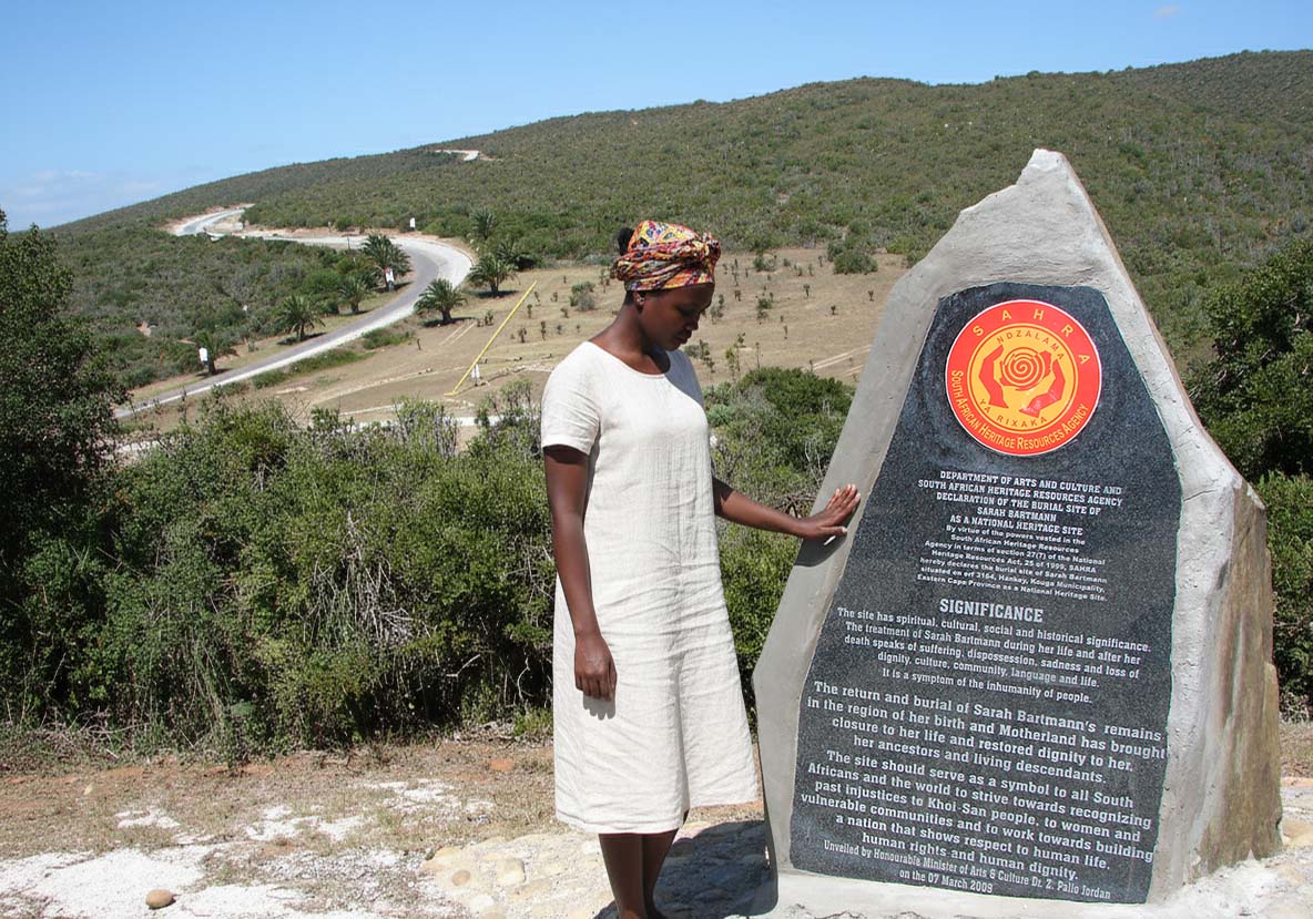 Ein Foto der Gedenkstätte und Grabstätte von Sarah Baartman in Hankey, Provinz Ostkap, Südafrika.