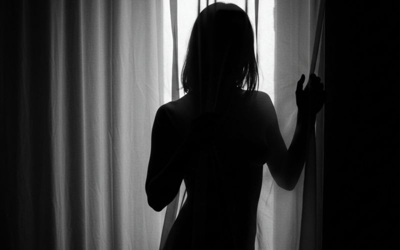 Melinda’s Story of Her Long Labia minora measuring 12 cm in length